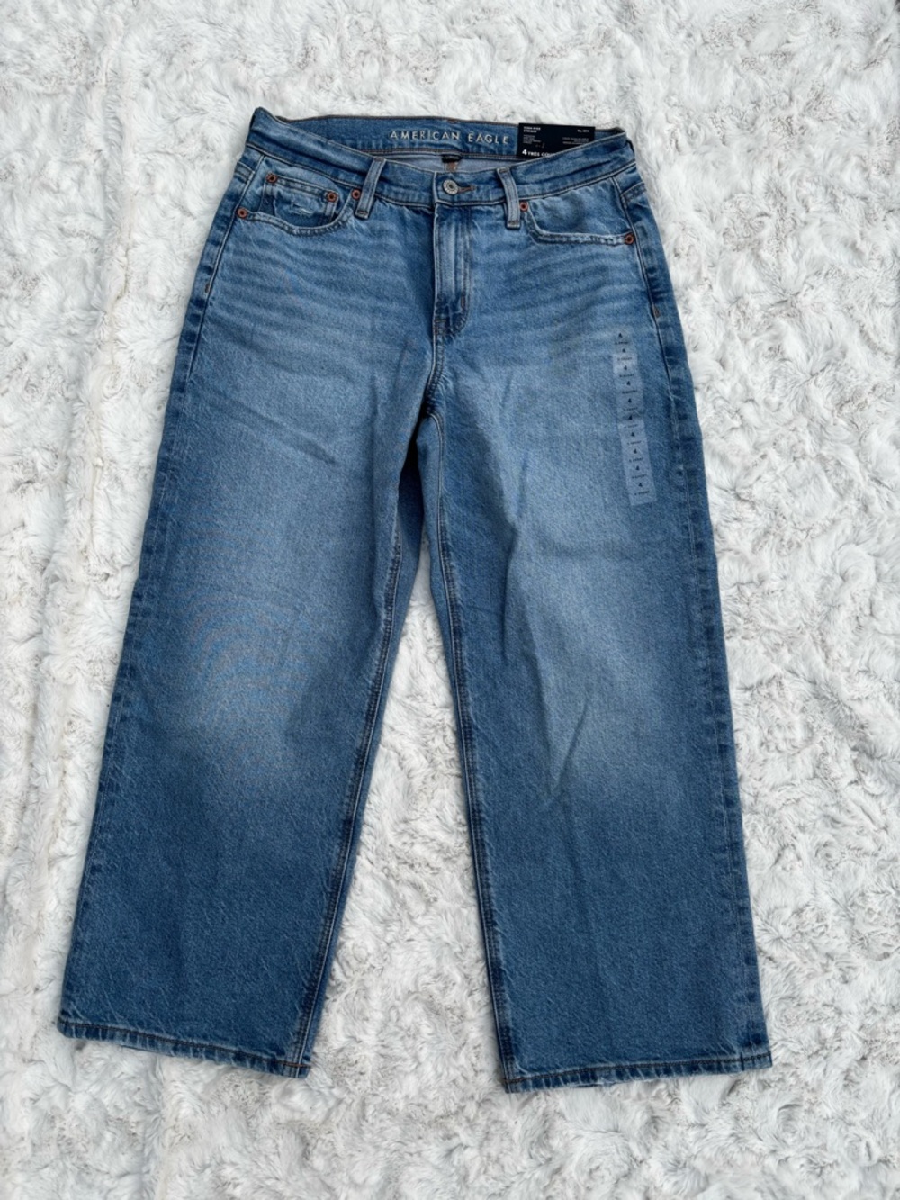 American Eagle Outfitters Boyfriend Jeans - Medium Blue Wash